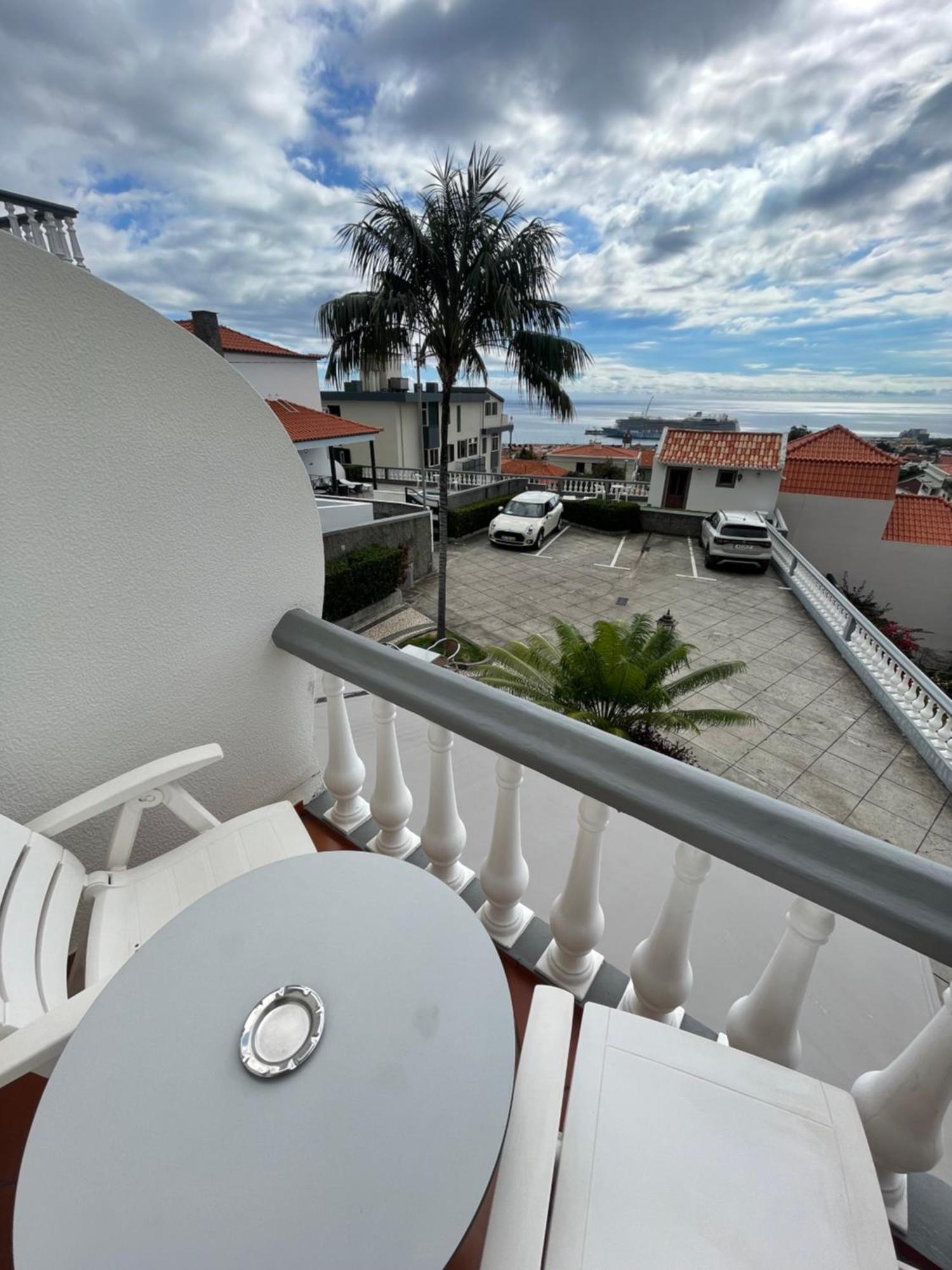 Valhalla Panorama - The Old Residencial Pina Funchal  Kamer foto