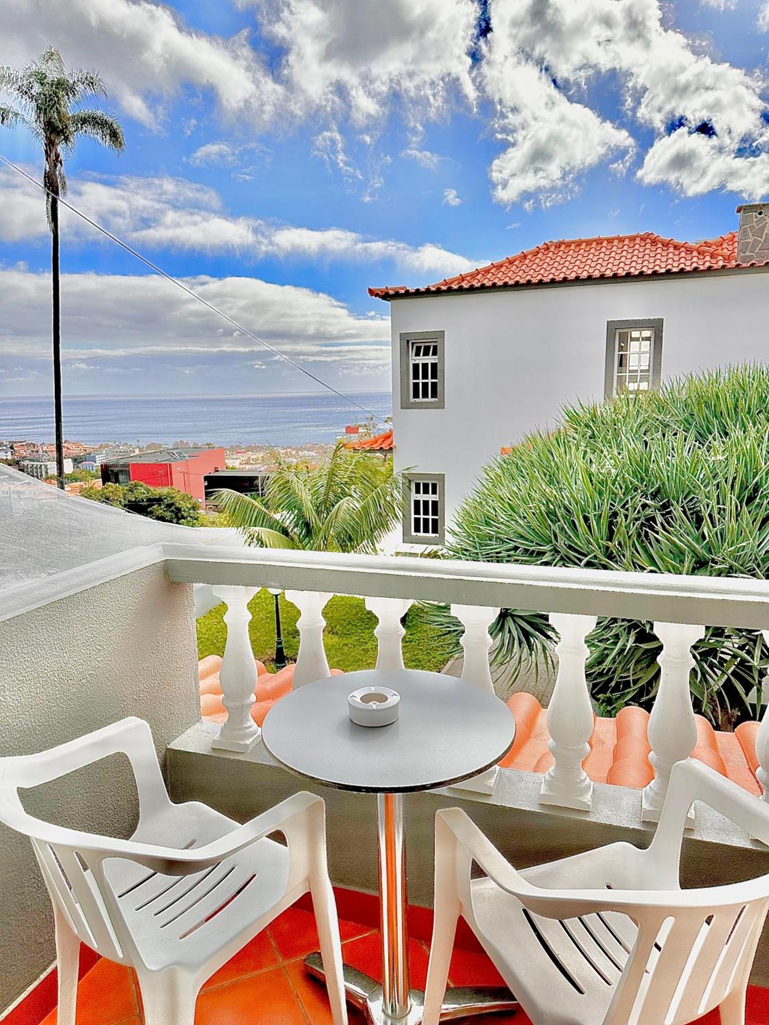 Valhalla Panorama - The Old Residencial Pina Funchal  Kamer foto
